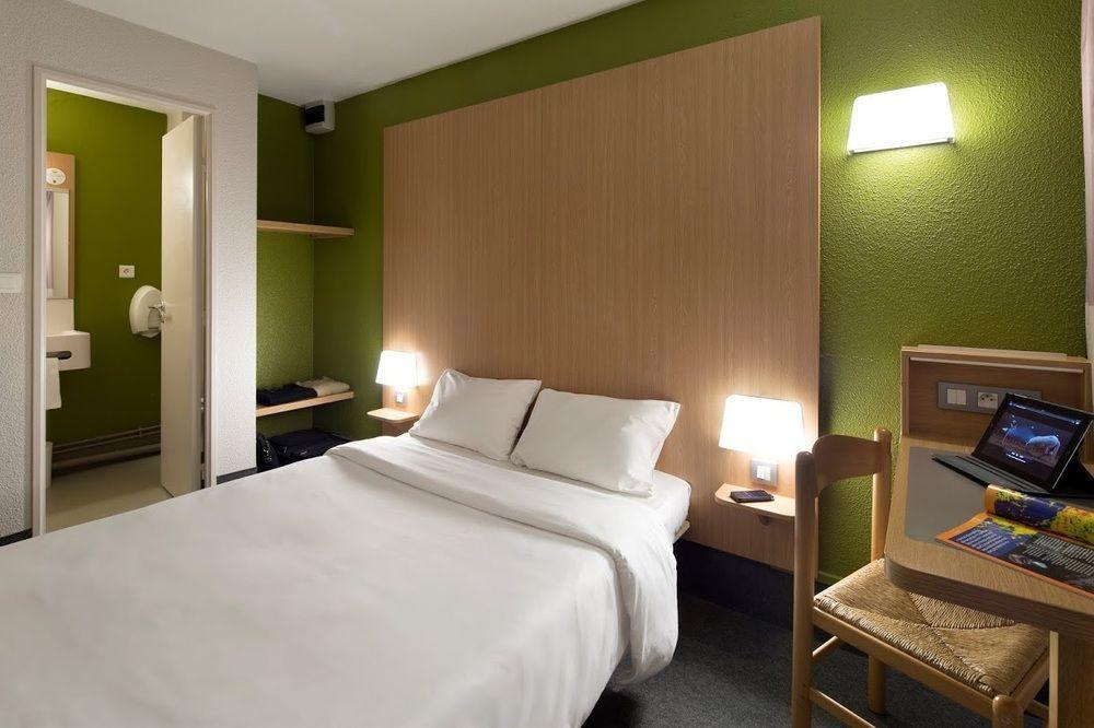 B&B Hotel Безьє Екстер'єр фото